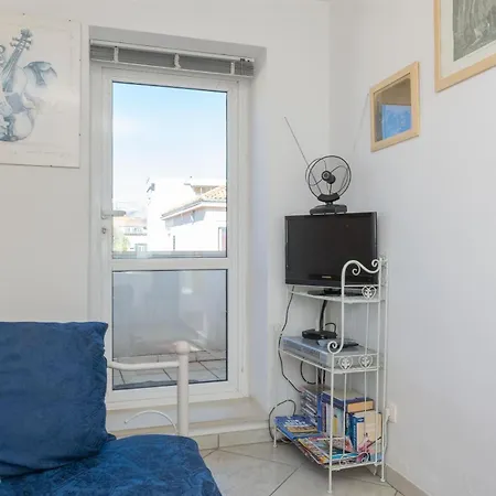 Apartman Mia *